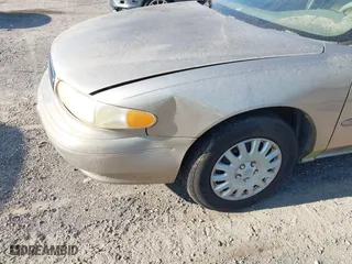 2003 Buick Century Custom with VIN 2G4WS52J331151314, listed as a IAAI auction lot 41970268 with 147,119 mi miles. Bid and sale history available at carsss.com. Image 6.