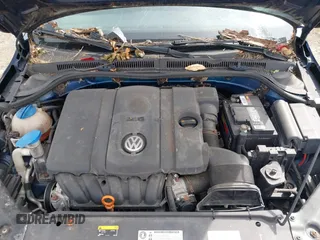 2013 Volkswagen Jetta SE z VIN 3VWDP7AJ0DM292598, wystawiony jako IAAI lot #42360798 z przebiegiem 169 885 mil mil oraz . Historia ofert i sprzedaży dostępna na DreamBid. Obrazek 10.