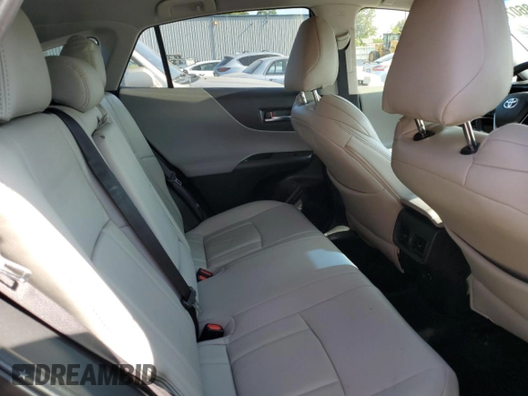 2022 Toyota Venza LE with VIN JTEAAAAH3NJ101879, listed as a Copart auction lot 61860774 with 32,762 mi miles and Salvage Title. Bid and sale history available at carsss.com. Image 11.