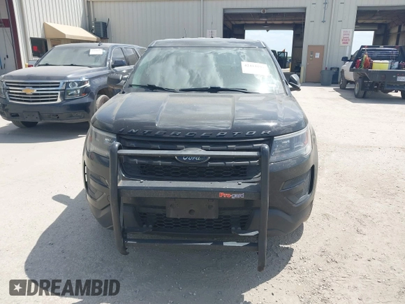 2018 Ford Police Interceptor Utility с VIN 1FM5K8AT1JGB19090, выставлен на аукционе IAAI как лот 42413195 с пробегом 118 313 миль миль и . История ставок и продаж доступна на DreamBid. Изображение 12.