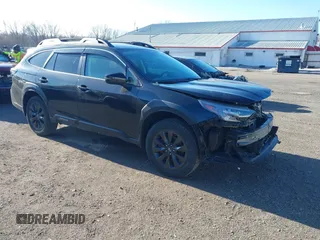 2023 Subaru Outback Onyx z VIN 4S4BTAJC9P3153835, wystawiony jako IAAI lot #41865501 z przebiegiem 24 403 mil mil oraz . Historia ofert i sprzedaży dostępna na DreamBid. Obrazek 1.