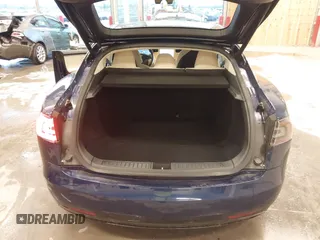 2018 Tesla Model S 75D with VIN 5YJSA1E24JF276044, listed as a IAAI auction lot 41798530 with 53,462 mi miles and . Bid and sale history available at DreamBid. Image 19.