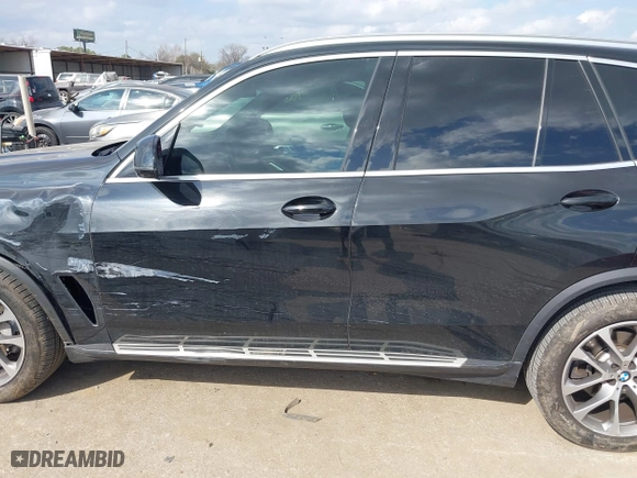 2023 BMW X5 xDrive40i with VIN 5UXCR6C00P9R56116, listed as a IAAI auction lot 41504795 with 39,425 mi miles. Bid and sale history available at carsss.com. Image 14.