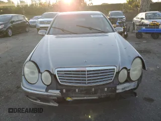 2005 Mercedes-Benz E-Class 3.2L with VIN WDBUF65J95A712625, listed as a Copart auction lot 82050834 with 327,844 mi miles and Salvage Title. Bid and sale history available at carsss.com. Image 5.