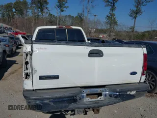 2001 Ford Super Duty F-250 XL with VIN 1FTNX20F91EB78284, listed as a IAAI auction lot 41480709 with 360,885 mi miles. Bid and sale history available at carsss.com. Image 16.