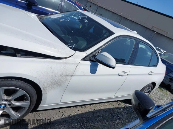2015 BMW 3 Series 320i with VIN WBA3B1G56FNT06434, listed as a IAAI auction lot 41772918 with 76,782 mi miles. Bid and sale history available at carsss.com. Image 15.