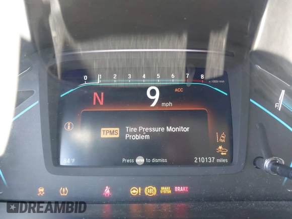 2018 Honda Odyssey Touring with VIN 5FNRL6H81JB022975, listed as a IAAI auction lot 42653304 with 210,137 mi miles and . Bid and sale history available at DreamBid. Image 7.