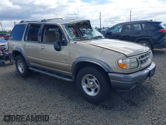 2000 Ford Explorer XLT с VIN 1FMDU73E8YZB25725, выставлен на аукционе IAAI как лот 42301572 с пробегом 213 805 миль миль и . История ставок и продаж доступна на DreamBid. Изображение 1.