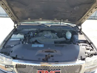 2006 GMC Yukon XL with VIN 1GKFK66U36J134459, listed as a Copart auction lot 55802165 with 277,366 mi miles and Salvage title. Bid and sale history available at DreamBid. Image 12.