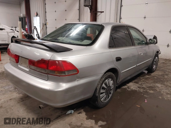 2001 Honda Accord LX with VIN 1HGCG55421A079332, listed as a IAAI auction lot 41615662 with 254,314 mi miles and . Bid and sale history available at DreamBid. Image 4.