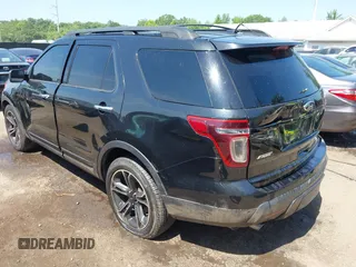 2013 Ford Explorer Sport z VIN 1FM5K8GT6DGC59065, wystawiony jako IAAI lot #42539612 z przebiegiem 228 877 mil mil oraz . Historia ofert i sprzedaży dostępna na DreamBid. Obrazek 3.