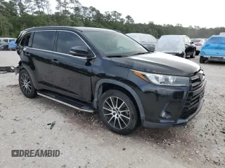 2017 Toyota Highlander XLE with VIN 5TDKZRFH5HS198499, listed as a Copart auction lot 51581555 with 109,239 mi miles and Clean title. Bid and sale history available at DreamBid. Image 4.