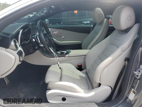 2018 Mercedes-Benz C 300 z VIN WDDWJ4KBXJF621554, wystawiony jako Copart lot #58018905 z przebiegiem 78 405 mil mil oraz Szkoda całkowita • Salvage title. Historia ofert i sprzedaży dostępna na DreamBid. Obrazek 7.