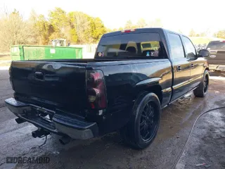 2006 Chevrolet Silverado 1500 LT1 with VIN 2GCEC13T561124724, listed as a IAAI auction lot 41594573 with 1 mi miles. Bid and sale history available at carsss.com. Image 4.