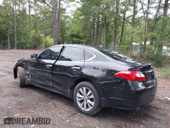 2011 Infiniti M37 with VIN JN1BY1AR5BM374686, listed as a IAAI auction lot 40399732 with 208,337 mi miles. Bid and sale history available at carsss.com. Image 3.