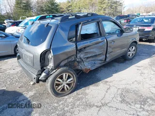 2009 Hyundai Tucson GLS with VIN KM8JM12B89U990278, listed as a IAAI auction lot 41071349 with 131,291 mi miles. Bid and sale history available at carsss.com. Image 4.