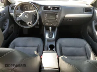 2013 Volkswagen Jetta SE z VIN 3VWDP7AJ5DM442236, wystawiony jako Copart lot #53677705 z przebiegiem 119 645 mil mil oraz Szkoda całkowita • Salvage title. Historia ofert i sprzedaży dostępna na DreamBid. Obrazek 8.
