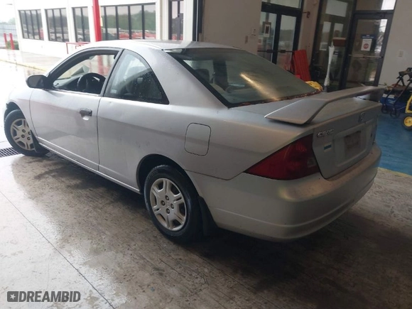 2001 Honda Civic LX with VIN 1HGEM21541L087029, listed as a IAAI auction lot 41972872 with 226,268 mi miles. Bid and sale history available at carsss.com. Image 3.