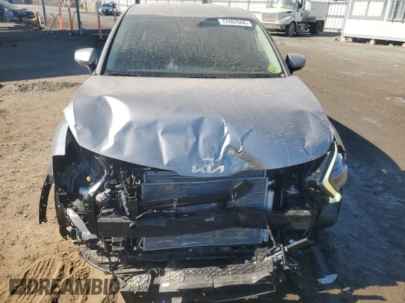 2025 Kia Sportage EX with VIN KNDPV3DFXS7327712, listed as a Copart auction lot 77497044 with 26 mi miles and Salvage Title. Bid and sale history available at carsss.com. Image 5.
