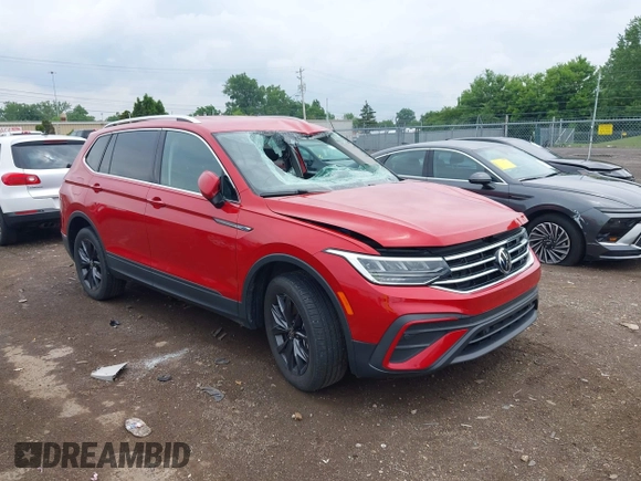 2022 Volkswagen Tiguan SE z VIN 3VV2B7AX0NM020942, wystawiony jako IAAI lot #42475302 z przebiegiem 26 353 mil mil oraz . Historia ofert i sprzedaży dostępna na DreamBid. Obrazek 1.