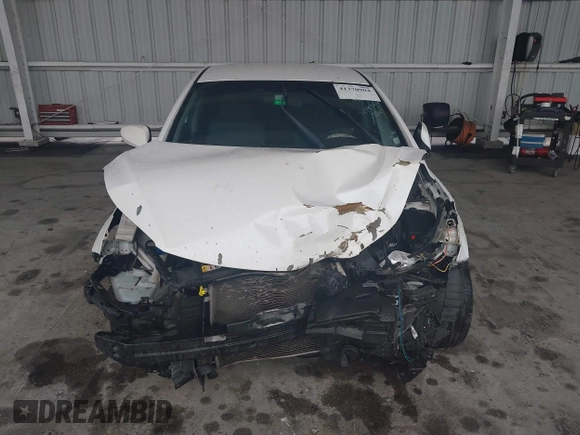 2014 Hyundai Elantra SE with VIN 5NPDH4AE6EH479739, listed as a IAAI auction lot 41370904 with 149,256 mi miles and . Bid and sale history available at DreamBid. Image 13.