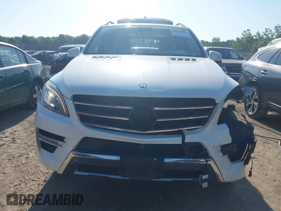 2015 Mercedes-Benz M 350 with VIN 4JGDA5HB4FA577677, listed as a IAAI auction lot 42518630 with 237,779 mi miles and . Bid and sale history available at DreamBid. Image 13.