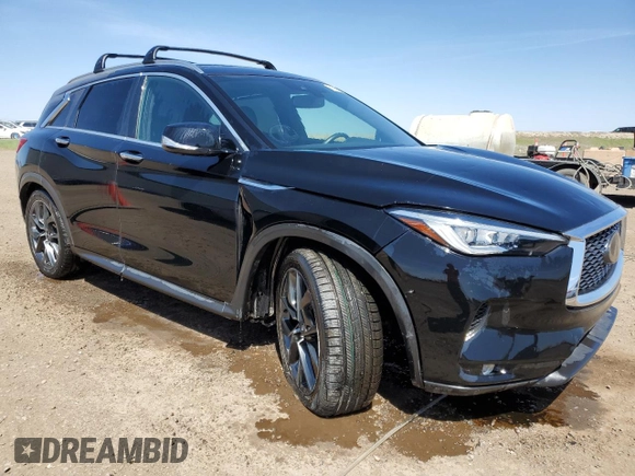 2019 Infiniti QX50 Essential z VIN 3PCAJ5M38KF110494, wystawiony jako Copart lot #56194745 z przebiegiem 84 836 mil mil oraz Czysty tytuł • Clean title. Historia ofert i sprzedaży dostępna na DreamBid. Obrazek 4.