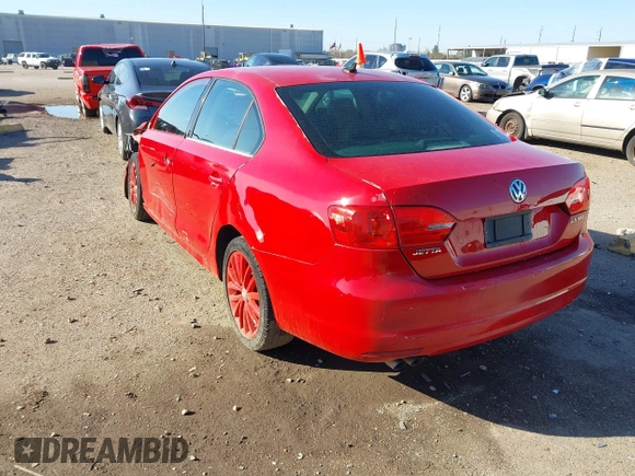2011 Volkswagen Jetta SEL with VIN 3VWLX7AJ2BM377936, listed as a IAAI auction lot 41758563 with 171,633 mi miles and . Bid and sale history available at DreamBid. Image 3.