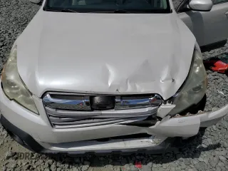 2013 Subaru Outback Premium z VIN 4S4BRCCC3D3303408, wystawiony jako Copart lot #54954385 z przebiegiem 135 960 mil mil oraz Szkoda całkowita • Salvage title. Historia ofert i sprzedaży dostępna na DreamBid. Obrazek 12.