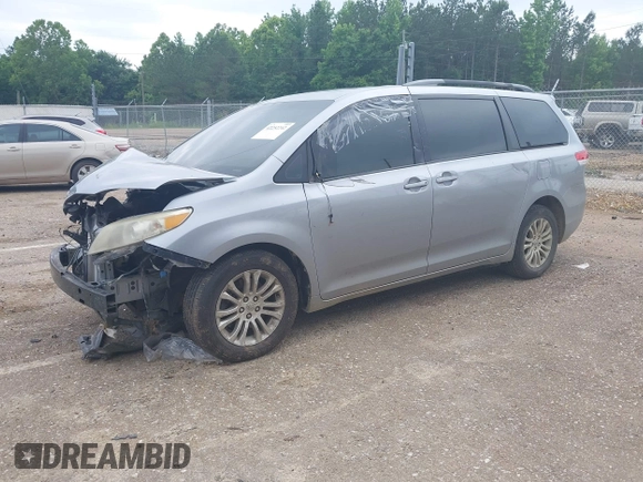 2012 Toyota Sienna XLE AAS с VIN 5TDYK3DC8CS276589, выставлен на аукционе IAAI как лот 42252242 с пробегом 221 618 миль миль и . История ставок и продаж доступна на DreamBid. Изображение 20.