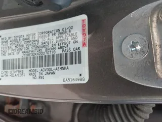 2002 Toyota Camry LE z VIN JTDBE32KX20070778, wystawiony jako IAAI lot #42389584 z przebiegiem 278 070 mil mil oraz . Historia ofert i sprzedaży dostępna na DreamBid. Obrazek 9.