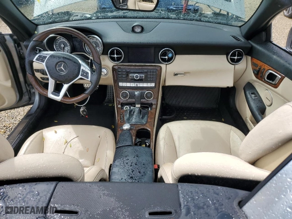 2013 Mercedes-Benz SLK-Class SLK 250 with VIN WDDPK4HA4DF073829, listed as a Copart auction lot 74289774 with NaN miles and Non Repairable. Bid and sale history available at carsss.com. Image 8.