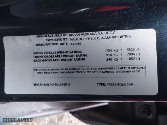 2016 Nissan Sentra SR with VIN 3N1AB7AP6GL670042, listed as a IAAI auction lot 41424077 with 78,012 mi miles. Bid and sale history available at carsss.com. Image 9.
