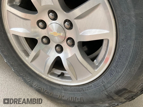 2017 Chevrolet Silverado 1500 LT with VIN 1GCVKREC3HZ172229, listed as a IAAI auction lot 42284142 with 123,647 mi miles and . Bid and sale history available at DreamBid. Image 13.