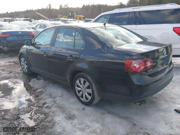 2009 Volkswagen Jetta Sedan S with VIN 3VWJZ71K29M082792, listed as a IAAI auction lot 41682882 with 109,699 mi miles. Bid and sale history available at carsss.com. Image 3.