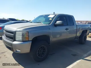 2008 Chevrolet Silverado 1500 LTZ with VIN 1GCEC19098Z103219, listed as a IAAI auction lot 41993792 with 183,997 mi miles. Bid and sale history available at carsss.com. Image 17.