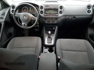 2013 Volkswagen Tiguan S with VIN WVGAV7AX4DW555526, listed as a Copart auction lot 44681755 with 156,488 mi miles and Salvage title. Bid and sale history available at DreamBid. Image 8.