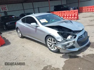 2013 Hyundai Genesis Coupe Premium with VIN KMHHT6KDXDU084903, listed as a IAAI auction lot 42180404 with 117,142 mi miles and . Bid and sale history available at DreamBid. Image 1.