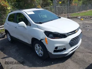 2017 Chevrolet Trax LT with VIN 3GNCJLSB3HL271229, listed as a IAAI auction lot 42011903 with 140,465 mi miles. Bid and sale history available at carsss.com. Image 1.