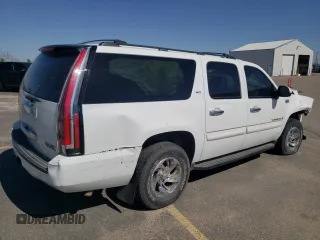 2007 GMC Yukon XL SLT z VIN 1GKFK16327J355384, wystawiony jako Copart lot #52161335 z przebiegiem 127 368 mil mil oraz Szkoda całkowita • Salvage title. Historia ofert i sprzedaży dostępna na DreamBid. Obrazek 3.