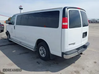 2013 Chevrolet Express Passenger 1LT with VIN 1GAZG1FA1D1191719, listed as a IAAI auction lot 42124977 with 92,228 mi miles. Bid and sale history available at carsss.com. Image 3.