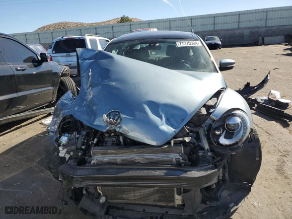 2019 Volkswagen Beetle S with VIN 3VWFD7ATXKM712061, listed as a Copart auction lot 77270304 with 0 mi miles and Salvage Title. Bid and sale history available at carsss.com. Image 5.