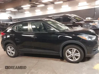 2020 Nissan Kicks S z VIN 3N1CP5BV2LL504266, wystawiony jako IAAI lot #42296615 z przebiegiem 55 944 mil mil oraz . Historia ofert i sprzedaży dostępna na DreamBid. Obrazek 13.
