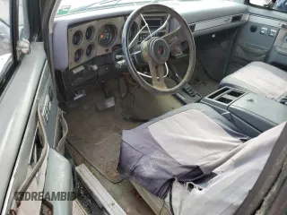 1984 Chevrolet Blazer K10 Utility HT с VIN 1G8EK18HXEF145495, выставлен на аукционе Copart как лот 76857274 с пробегом 40 041 миль миль и Списание • Salvage title. История ставок и продаж доступна на DreamBid. Изображение 8.