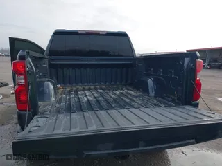 2019 Chevrolet Silverado 1500 LT with VIN 1GCPWCED3KZ146322, listed as a IAAI auction lot 41434070 with 135,233 mi miles. Bid and sale history available at carsss.com. Image 8.