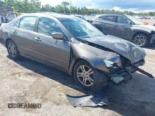 2006 Honda Accord EX-L z VIN 1HGCM56896A165190, wystawiony jako IAAI lot #42248475 z przebiegiem 181 794 mil mil oraz . Historia ofert i sprzedaży dostępna na DreamBid. Obrazek 1.