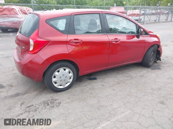 2014 Nissan Note SV z VIN 3N1CE2CPXEL394560, wystawiony jako IAAI lot #42318947 z przebiegiem 162 062 mil mil oraz . Historia ofert i sprzedaży dostępna na DreamBid. Obrazek 13.