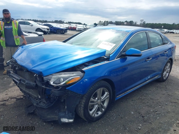 2019 Hyundai Sonata Sport with VIN 5NPE34AF2KH735382, listed as a IAAI auction lot 41815754 with 136,432 mi miles. Bid and sale history available at carsss.com. Image 18.