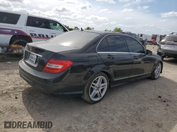 2013 Mercedes-Benz C 250 Sport z VIN WDDGF4HB2DA778901, wystawiony jako Copart lot #53280705 z przebiegiem 165 118 mil mil oraz Szkoda całkowita • Salvage title. Historia ofert i sprzedaży dostępna na DreamBid. Obrazek 3.