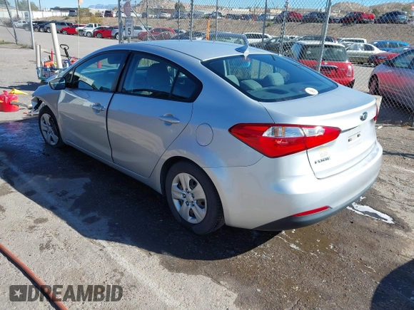 2016 Kia Forte LX with VIN KNAFK4A66G5463821, listed as a IAAI auction lot 40686914 with 67,123 mi miles. Bid and sale history available at carsss.com. Image 3.